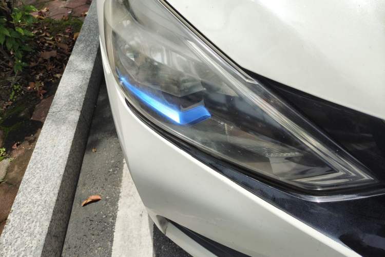 Used Nissan Sylphy EV 2018 Smart Edition Right Front Headlight