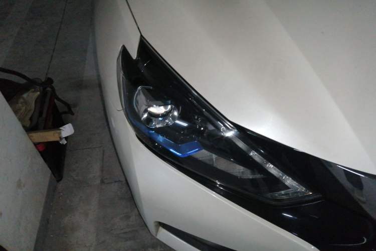 Used Nissan Sylphy EV 2018 ZhiZun Edition Right Front Headlight