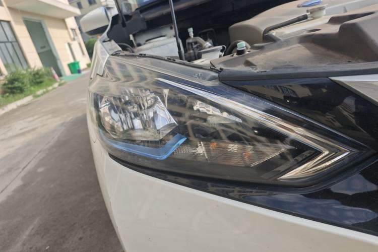 Used Nissan Sylphy EV 2018 Smart Edition Right Front Headlight