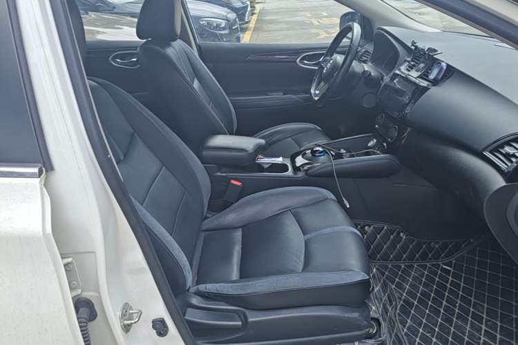 Used Nissan Sylphy EV 2018 ZhiZun Edition Right Front Seat