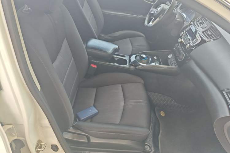 Used Nissan Sylphy EV 2018 Smart Edition Custom Version Right Front Seat