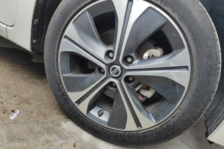 Used Nissan Sylphy EV 2018 ZhiZun Edition Right Front Wheel Hub