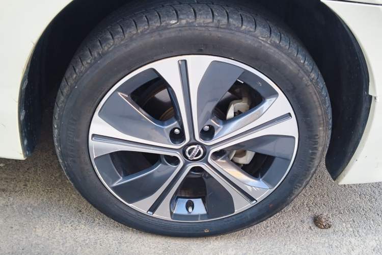 Used Nissan Sylphy EV 2018 ZhiZun Edition Right Front Wheel Hub