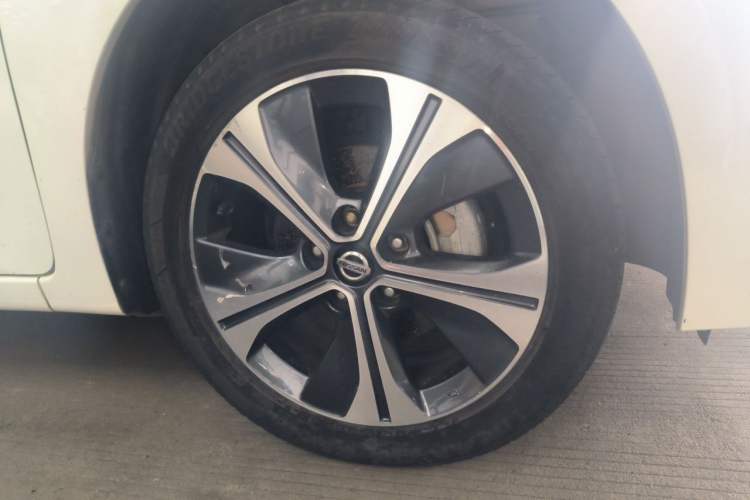 Used Nissan Sylphy EV 2018 ZhiZun Edition Right Front Wheel Hub