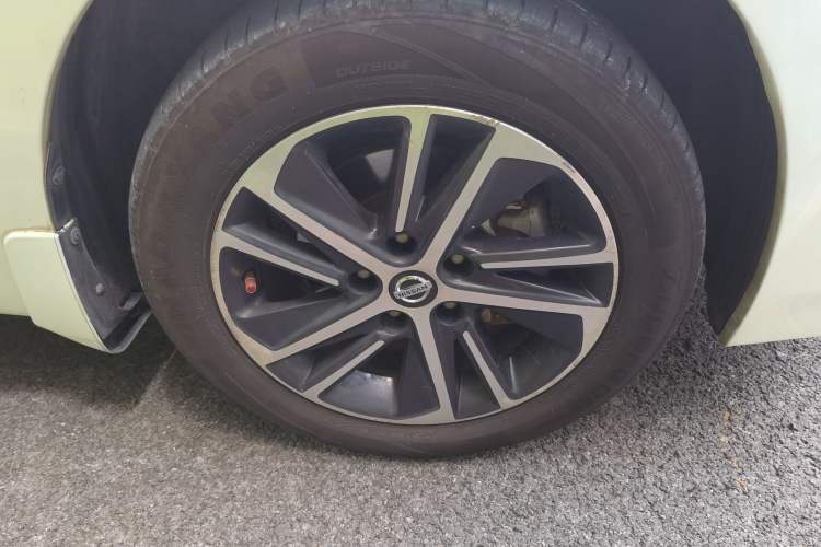 Used Nissan Sylphy EV 2018 Smart Edition Right Front Wheel Hub
