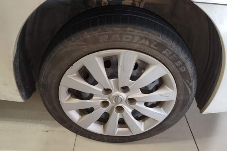 Used Nissan Sylphy EV 2018 Smart Edition Custom Version Right Front Wheel Hub