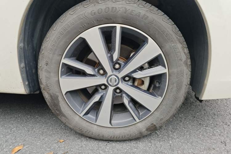 Used Nissan Sylphy EV 2018 Smart Edition Right Front Wheel Hub