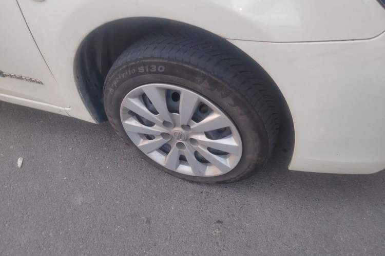 Used Nissan Sylphy EV 2018 Smart Edition Right Front Wheel Hub