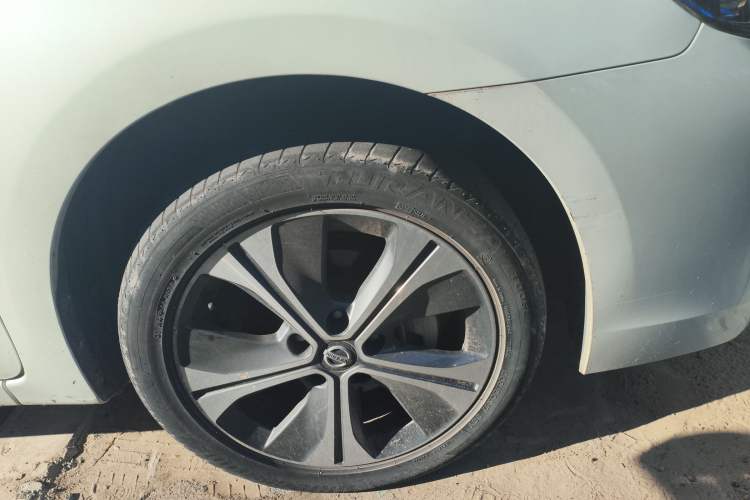 Used Nissan Sylphy EV 2018 ZhiZun Edition Right Front Wheel Hub