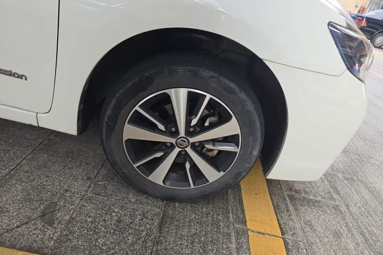 Used Nissan Sylphy EV 2018 Smart Edition Right Front Wheel Hub