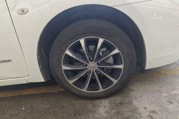 Used Nissan Sylphy EV 2018 Smart Edition Right Front Wheel Hub