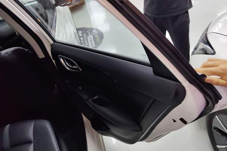 Used Nissan Sylphy EV 2018 ZhiZun Edition Right Rear Door Interior