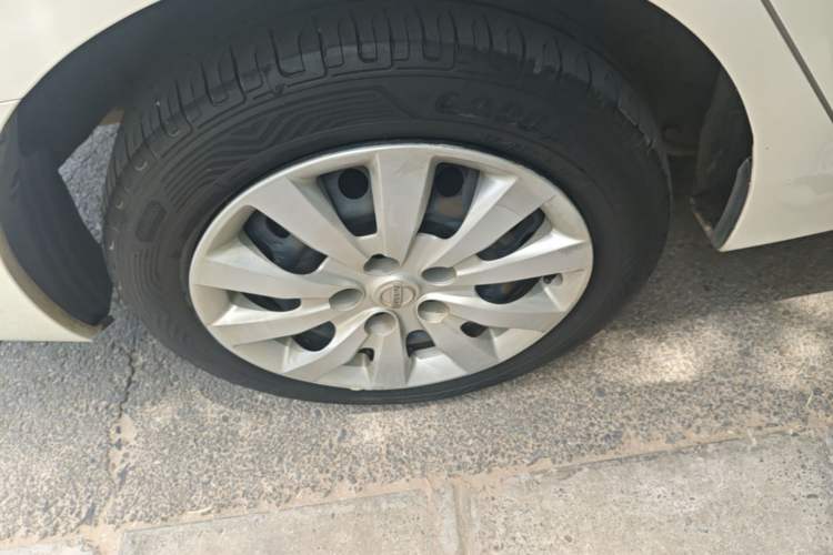 Used Nissan Sylphy EV 2018 Smart Edition Custom Version Right Rear Wheel Hub