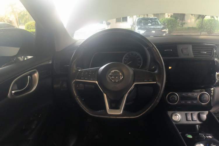 Used Nissan Sylphy EV 2018 ZhiZun Edition Steering Wheel