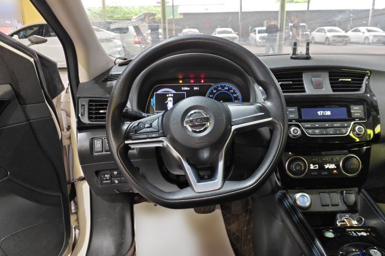 Used Nissan Sylphy EV 2018 Smart Edition Custom Version Steering Wheel