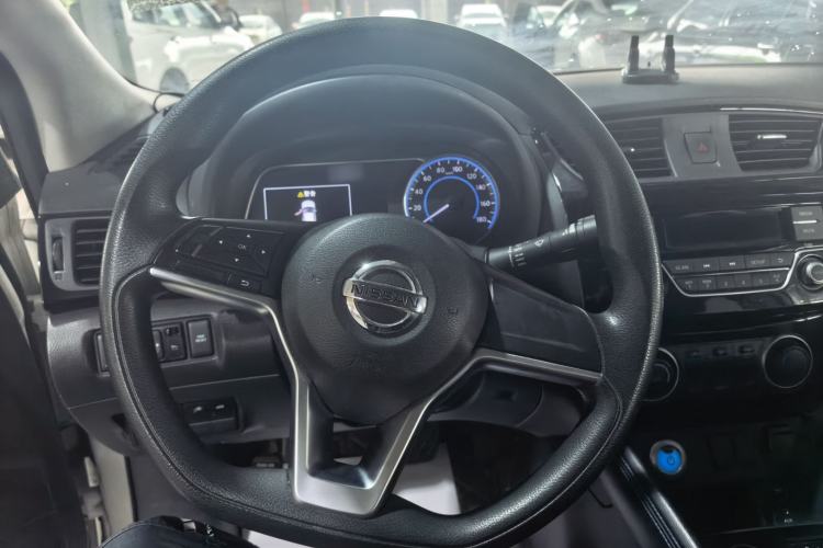 Used Nissan Sylphy EV 2018 Smart Edition Custom Version Steering Wheel