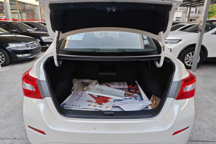 Used Nissan Sylphy EV 2018 ZhiZun Edition Trunk