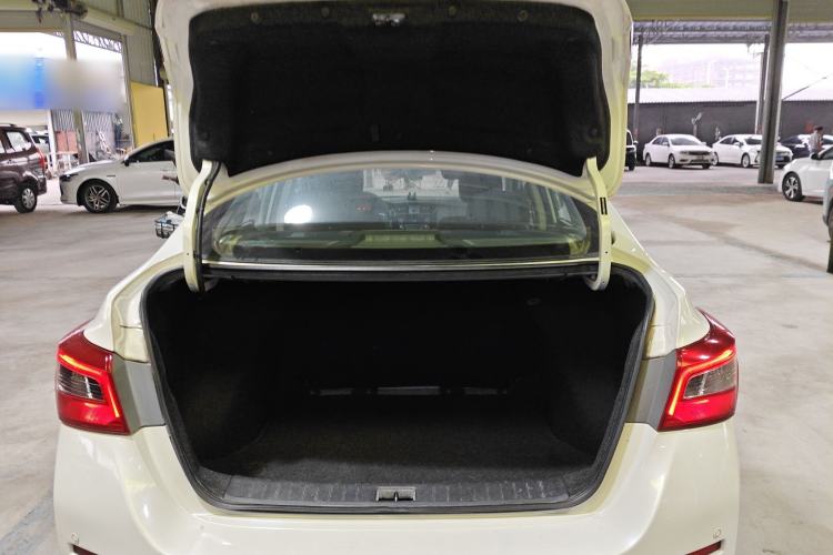 Used Nissan Sylphy EV 2018 Smart Edition Custom Version Trunk