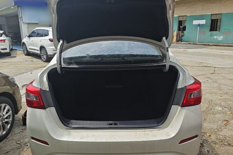 Used Nissan Sylphy EV 2018 ZhiZun Edition Trunk