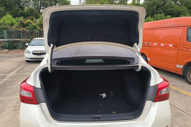 Used Nissan Sylphy EV 2018 Smart Edition Custom Version Trunk