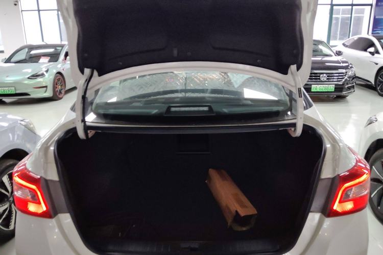 Used Nissan Sylphy EV 2018 ZhiZun Edition Trunk