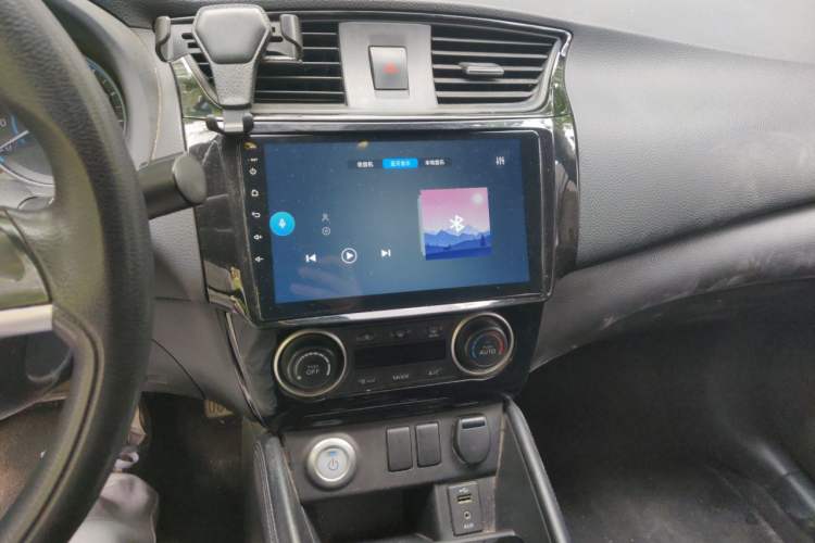 Used Nissan Sylphy EV  Audio And AC Panel