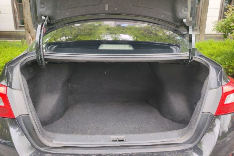 Used Nissan Sylphy EV  Trunk