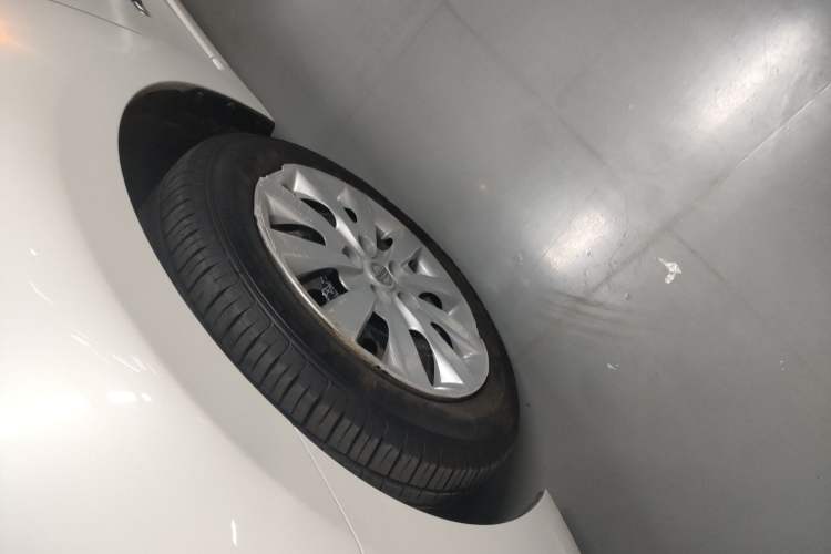 Used Nissan Sylphy EV 2020 Comfort Edition Left Front Wheel Hub