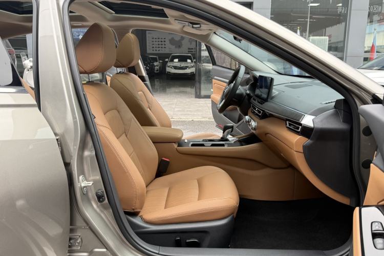 Used Nissan Teana 2022 2.0L XL-TLS Enjoyment Edition Interior 9