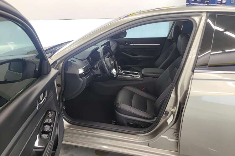 Used Nissan Teana 2022 2.0L XL-TLS Enjoyment Edition Left Front Seat