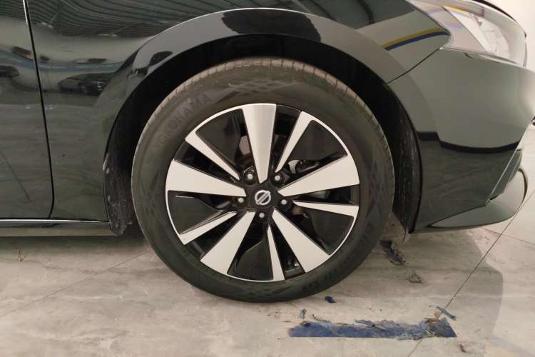Used Nissan Teana 2021 2.0L XL Upper AD1 Smart Drive & Navigation Edition Right Front Wheel Hub