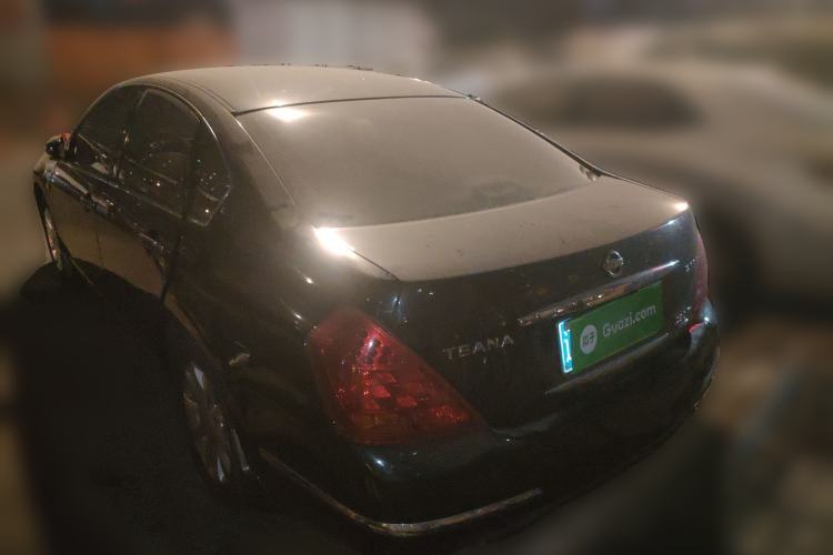 Used Nissan Teana 2006 230JK 2nd Anniversary Edition Rear Left 45 Deg
