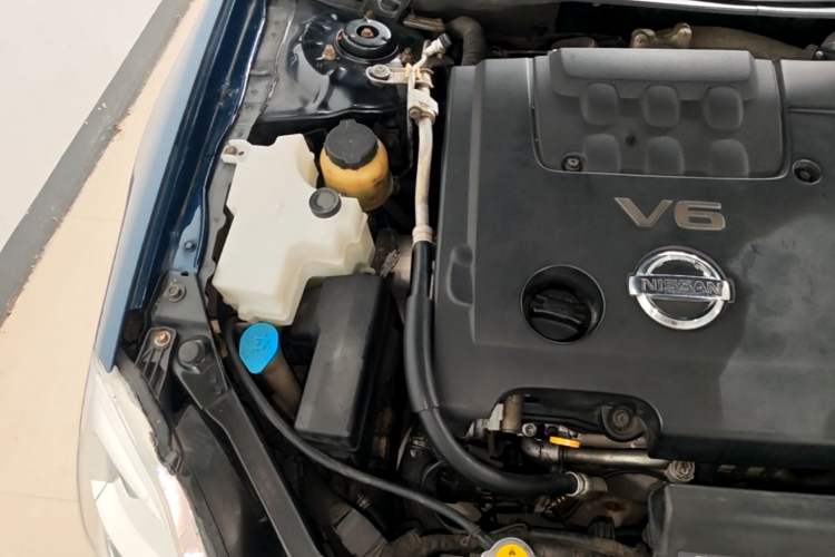 Used Nissan Teana 2006 230JK-S Comfort Sunroof Engine Bay Right