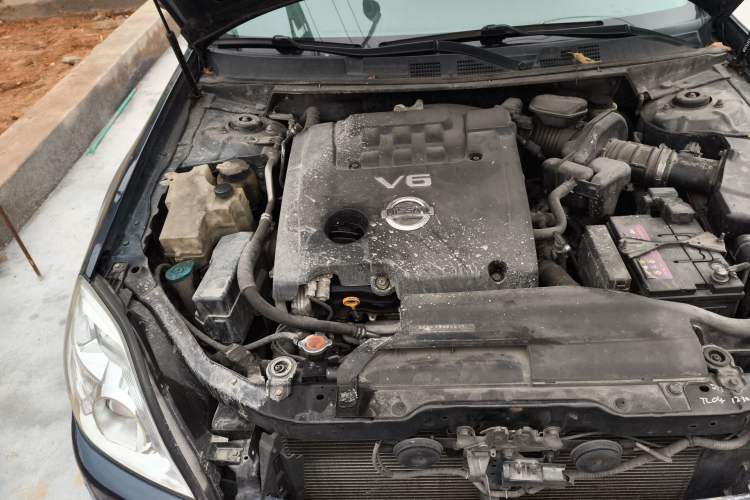 Used Nissan Teana 2006 230JK-S Comfort Sunroof Engine Bay Right