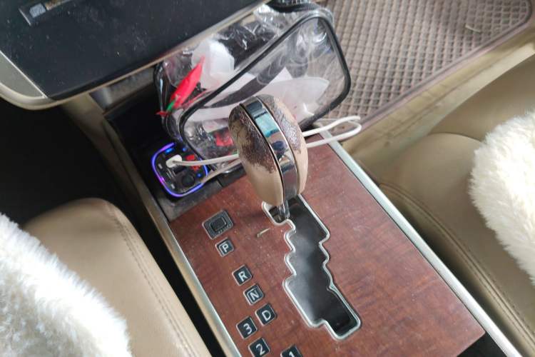 Used Nissan Teana 2006 200JK Deluxe Edition Gear Lever