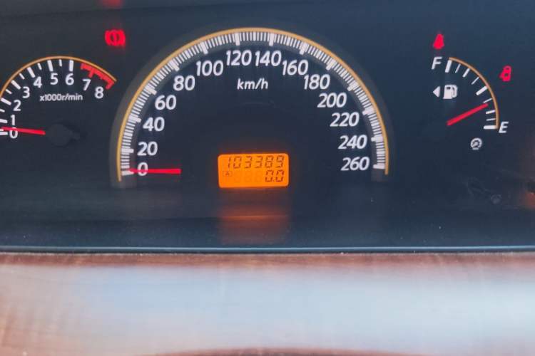 Used Nissan Teana 2006 200JK Deluxe Sunroof Odometer Close Up