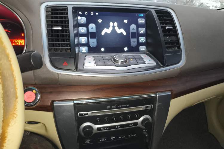 Used Nissan Teana 2008 2.0L XL Comfort Edition Audio And AC Panel