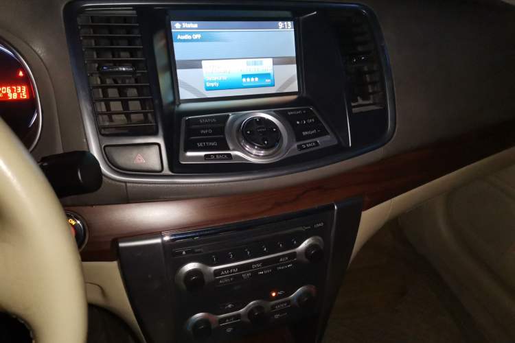 Used Nissan Teana 2008 Duke 2.5L XV Luxury Edition Audio And AC Panel