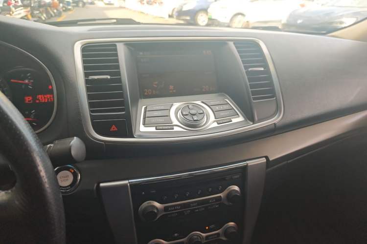 Used Nissan Teana 2008 2.5L RX Cool Edition Audio And AC Panel