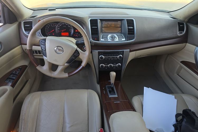 Used Nissan Teana 2008 Duke 2.5L XV Luxury Edition Center Console
