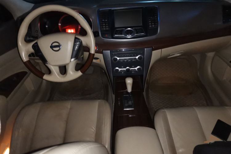 Used Nissan Teana 2008 Duke 2.5L XV Luxury Edition Center Console