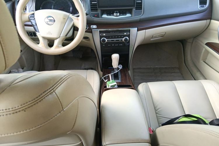 Used Nissan Teana 2008 2.0L XL Comfort Edition Center Console