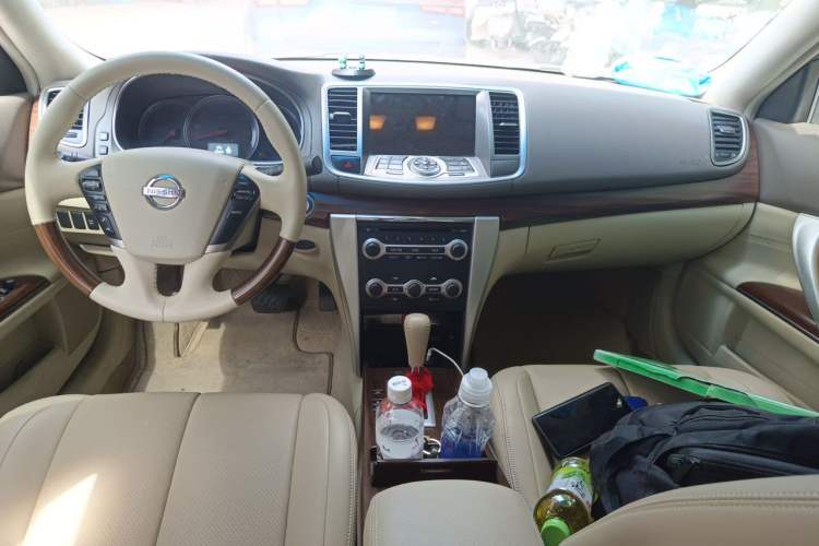 Used Nissan Teana 2008 Duke 3.5L XV VIP Ultimate Edition Center Console