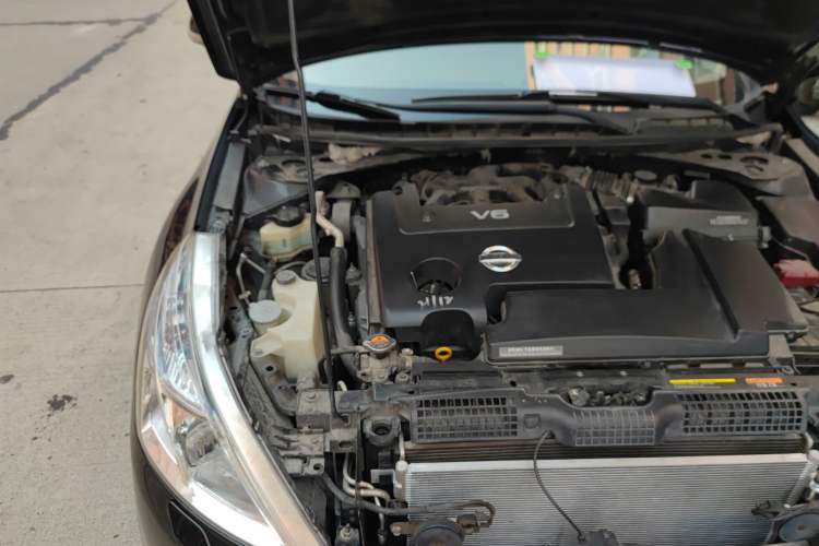 Used Nissan Teana 2008 Duke 2.5L XV Luxury Edition Engine Bay Right