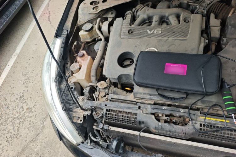 Used Nissan Teana 2008 Duke 2.5L XV Luxury Edition Engine Bay Right