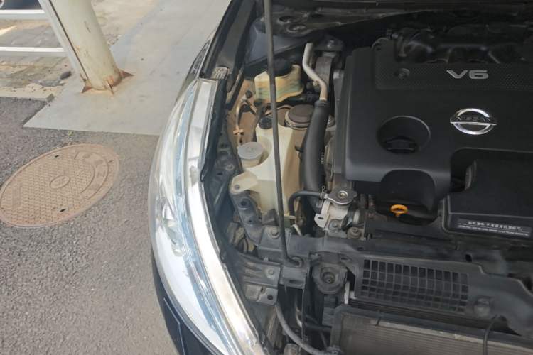Used Nissan Teana 2008 2.5L RX Cool Edition Engine Bay Right