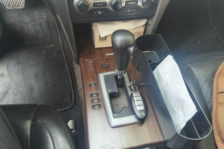 Used Nissan Teana 2008 Duke 2.5L XV Luxury Edition Gear Lever