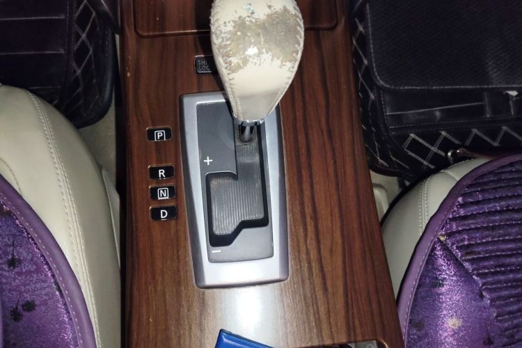 Used Nissan Teana 2008 2.5L XL Leading Edition Gear Lever