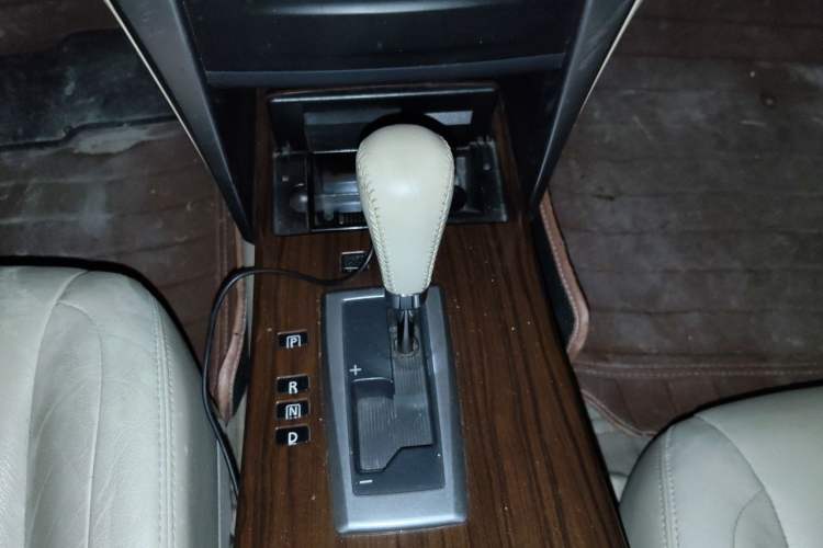 Used Nissan Teana 2008 2.5L XL Leading Edition Gear Lever