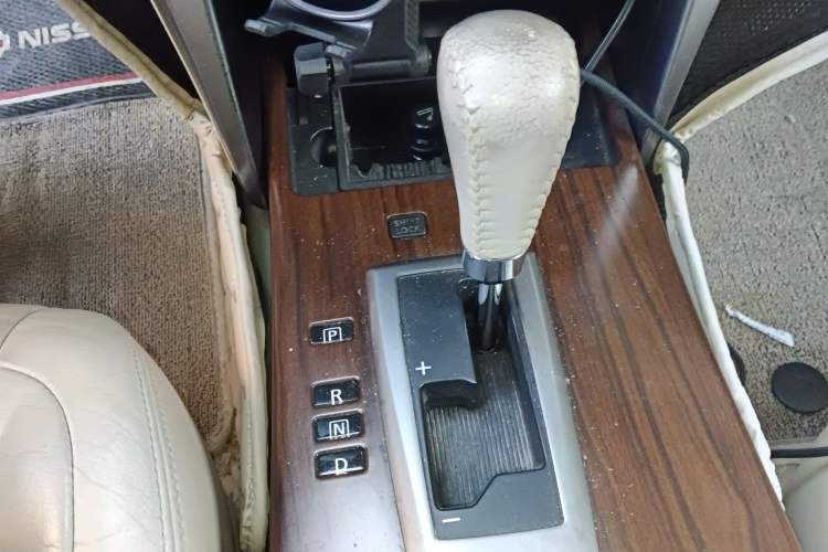 Used Nissan Teana 2008 2.5L XL Leading Edition Gear Lever